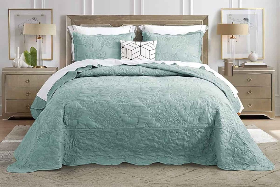 blue bedding set; Soft cotton material, breathable shades of blue